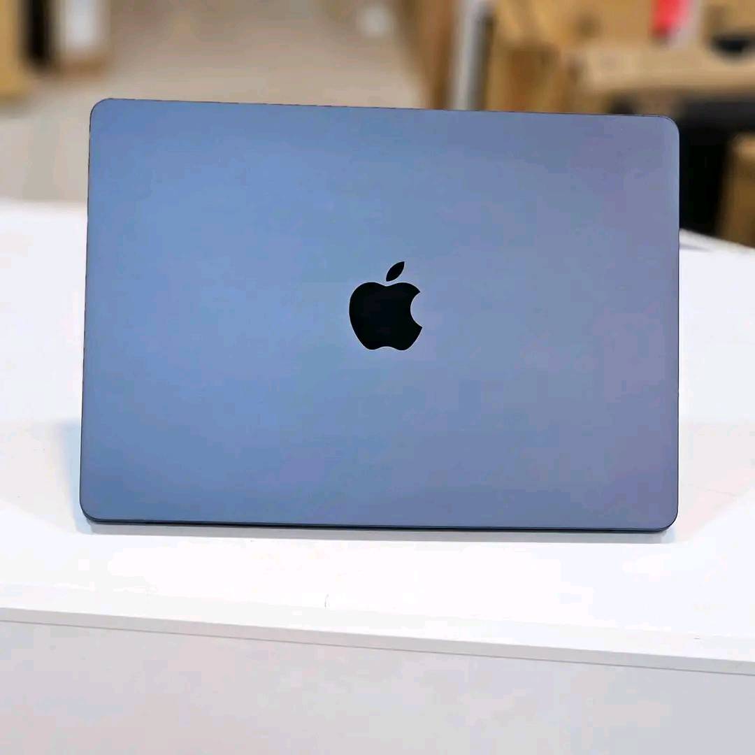 Apple – MacBook Air 2023